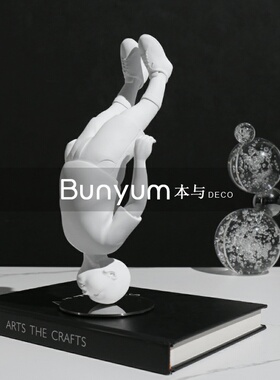 简约展厅酒店软装饰品售楼处家居样板J房间玄关柜人物造型摆件