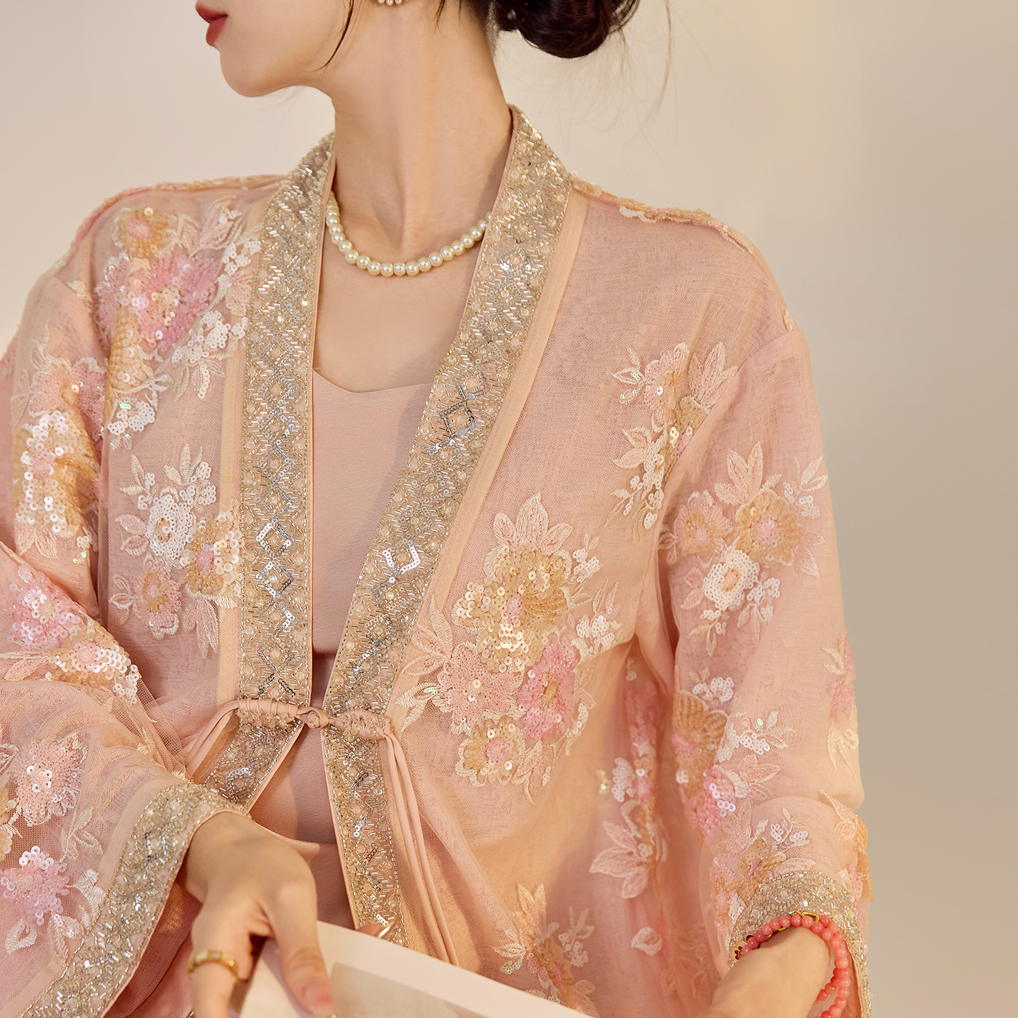 新中式高端重工刺绣时尚气质外套