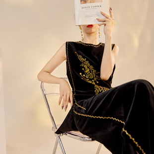 新中式 NX005 国风复古轻奢钉珠亮片绣花丝绒圆领马甲高腰半裙套装