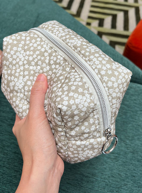 美摘少女可爱化妆j包爱心灰色小花朵柔软棉布多功能可携式收纳洗