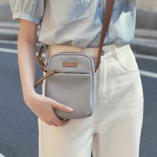 莱夫小方包女2025新款休闲帆布手机包袋健身包女包轻便单肩斜挎包