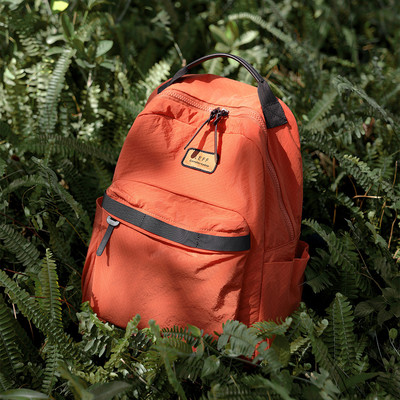 莱夫超轻双肩包户外大容量背包