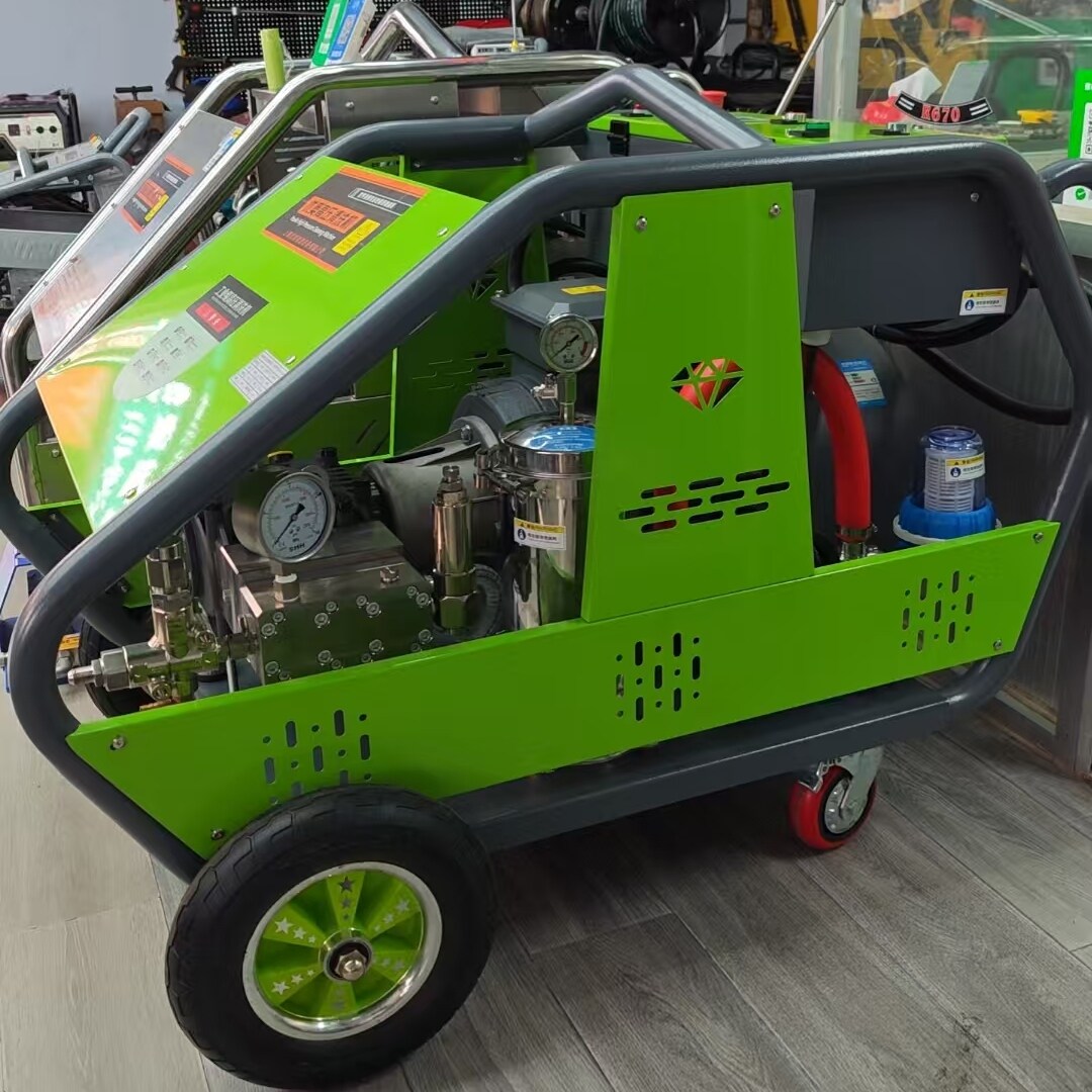 1000公斤超高压清洗机船用除锈除漆墙面拉毛工业级大型喷砂洗厂家