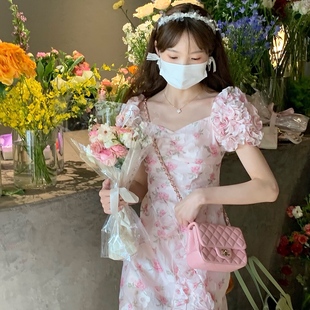 连衣裙淡粉色表白约会推荐 春夏立体感甜美少女花卉满印仙女短袖