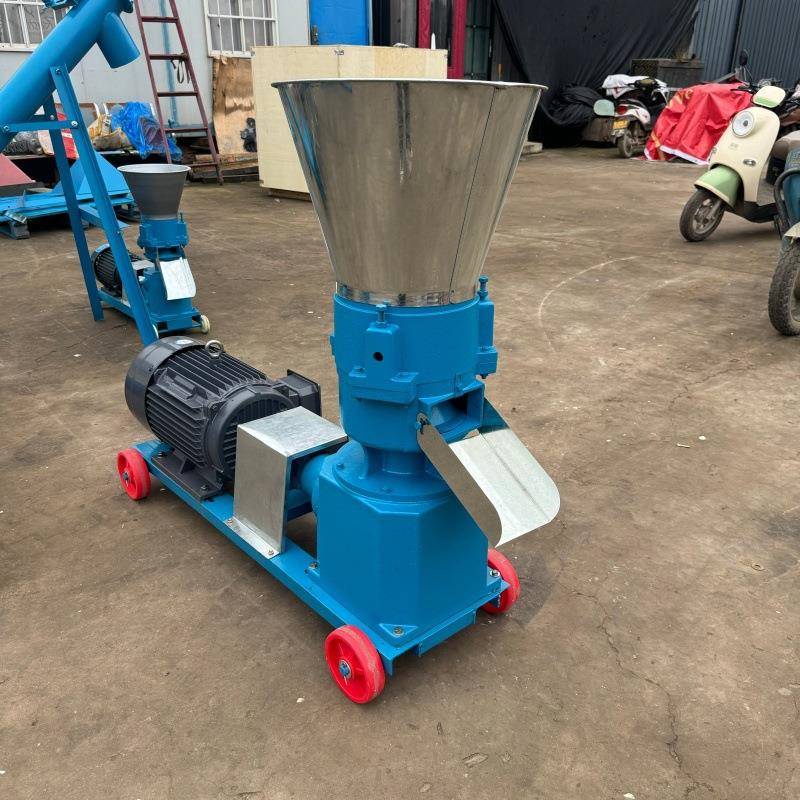 柴电两用饲料颗粒机鸡鸭鱼兔饲料造粒机210型出口颗粒饲料机
