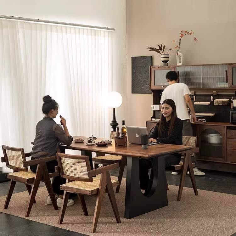 美式黑胡桃木色多人餐桌长方形工作台大板实木书桌高档餐厅饭桌椅