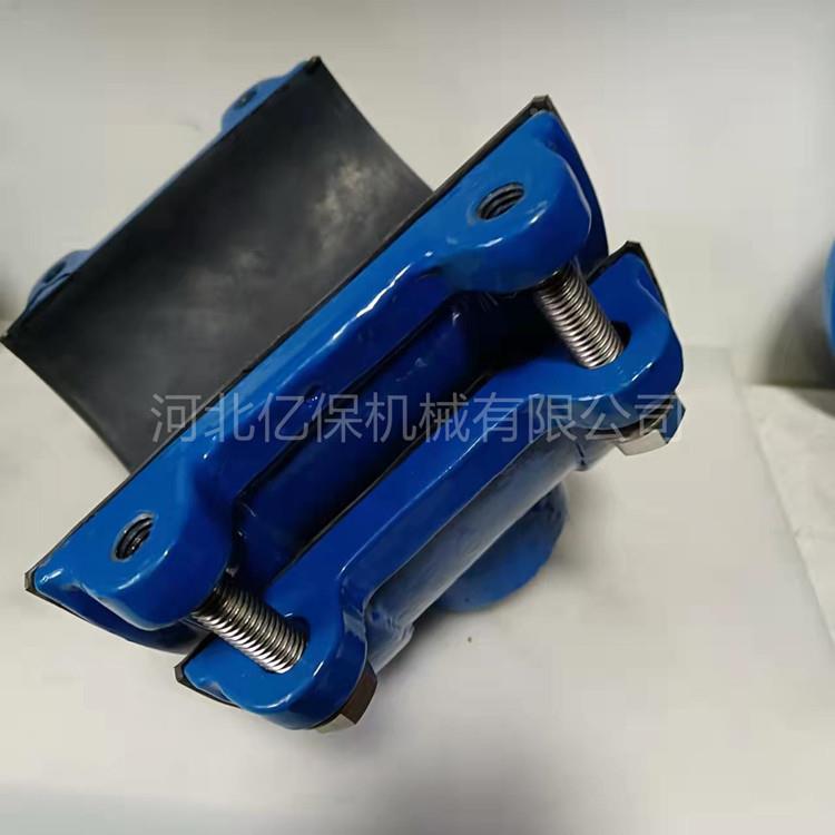 703分卡水卡子马鞍厂家哈夫节球墨铸铁三通卡箍管PV铁C管道用