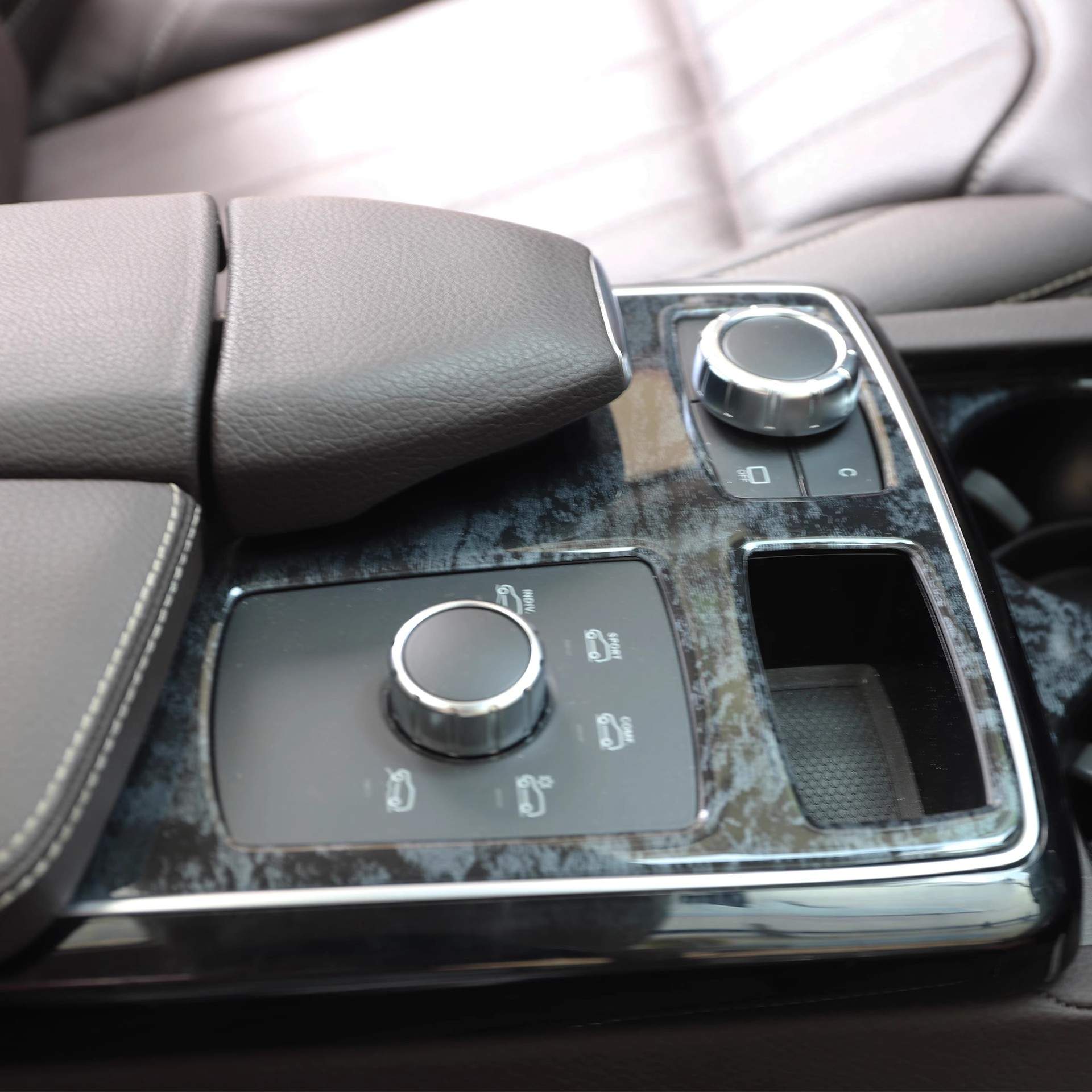 15-19款GLE/GLS碳纤维纹理 ABS汽车 内门板装饰盖 内门把手拉手罩