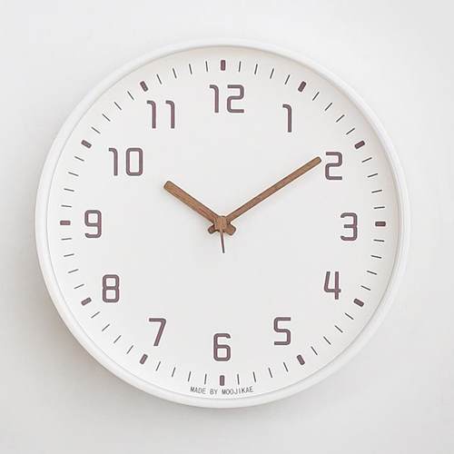 MJK简约钟表挂钟客厅2025新款家用静音创意时钟挂墙石英钟挂表