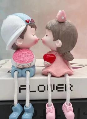 家居装饰婚房摆设墙壁挂件亲嘴娃娃可爱情侣吊脚娃娃小礼品摆件