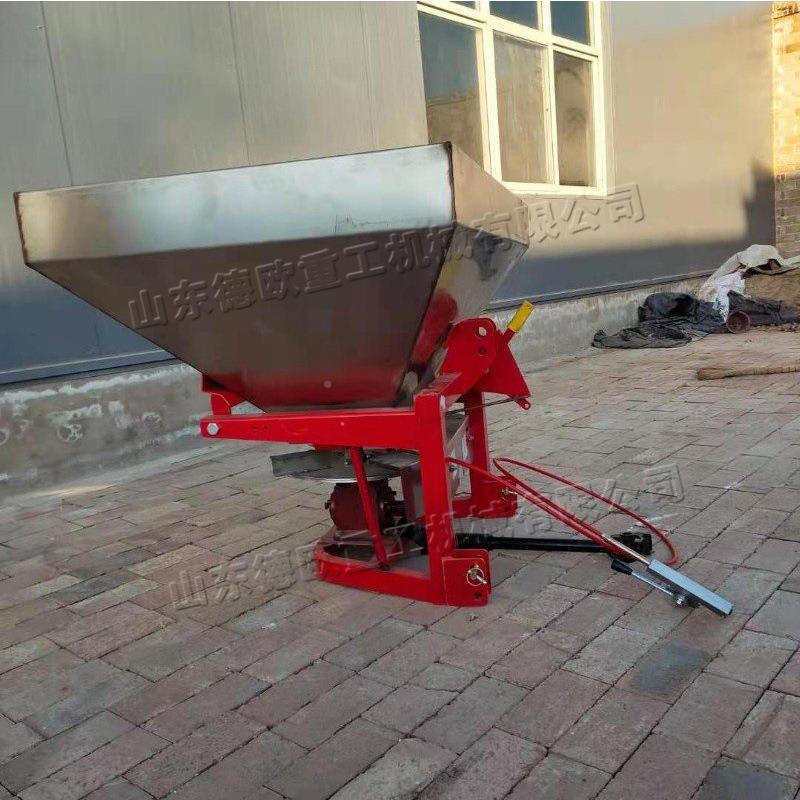 NYL后置撒悬挂式农田肥机型大容量塑料桶抛肥机DO-500种肥撒播机