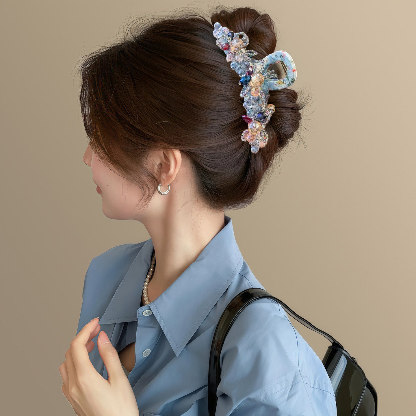 轻奢水晶花朵抓夹女2026新款发饰日常高级感后脑勺鲨鱼夹大号发夹