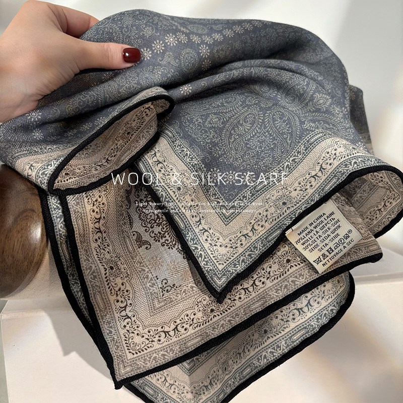 意大利老钱风轻奢双面丝u毛围巾女秋冬季真丝羊毛90大方巾披