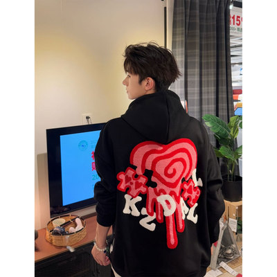 爱心拼图毛巾刺绣连帽卫衣男