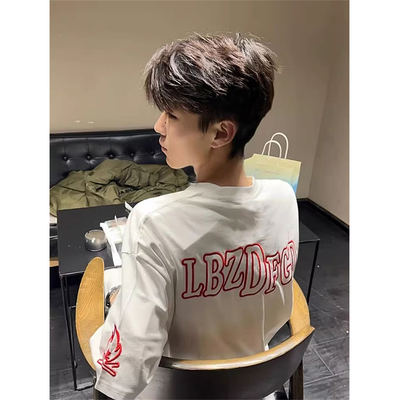 国潮牌小火苗字母刺绣T恤男短袖