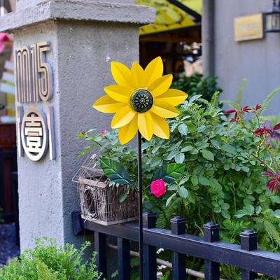 太阳能铁艺风车园风户田花园庭外院BTQ摆件饰装架子风车双层旋转