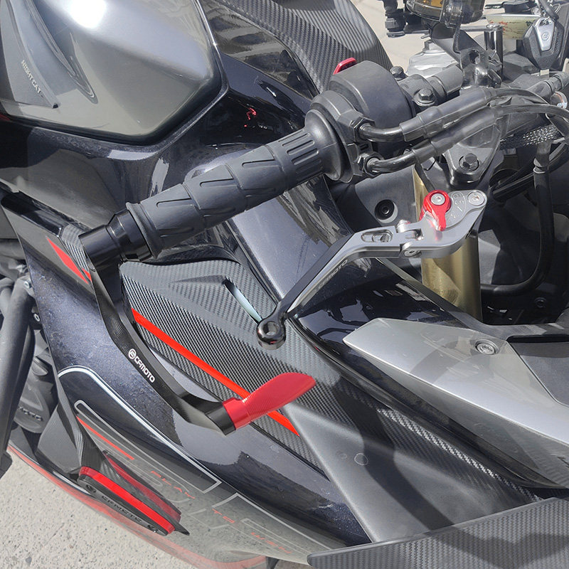 适用春风450 250SR NK650 400国宾 狒狒XO刹车牛角护弓手改装配件