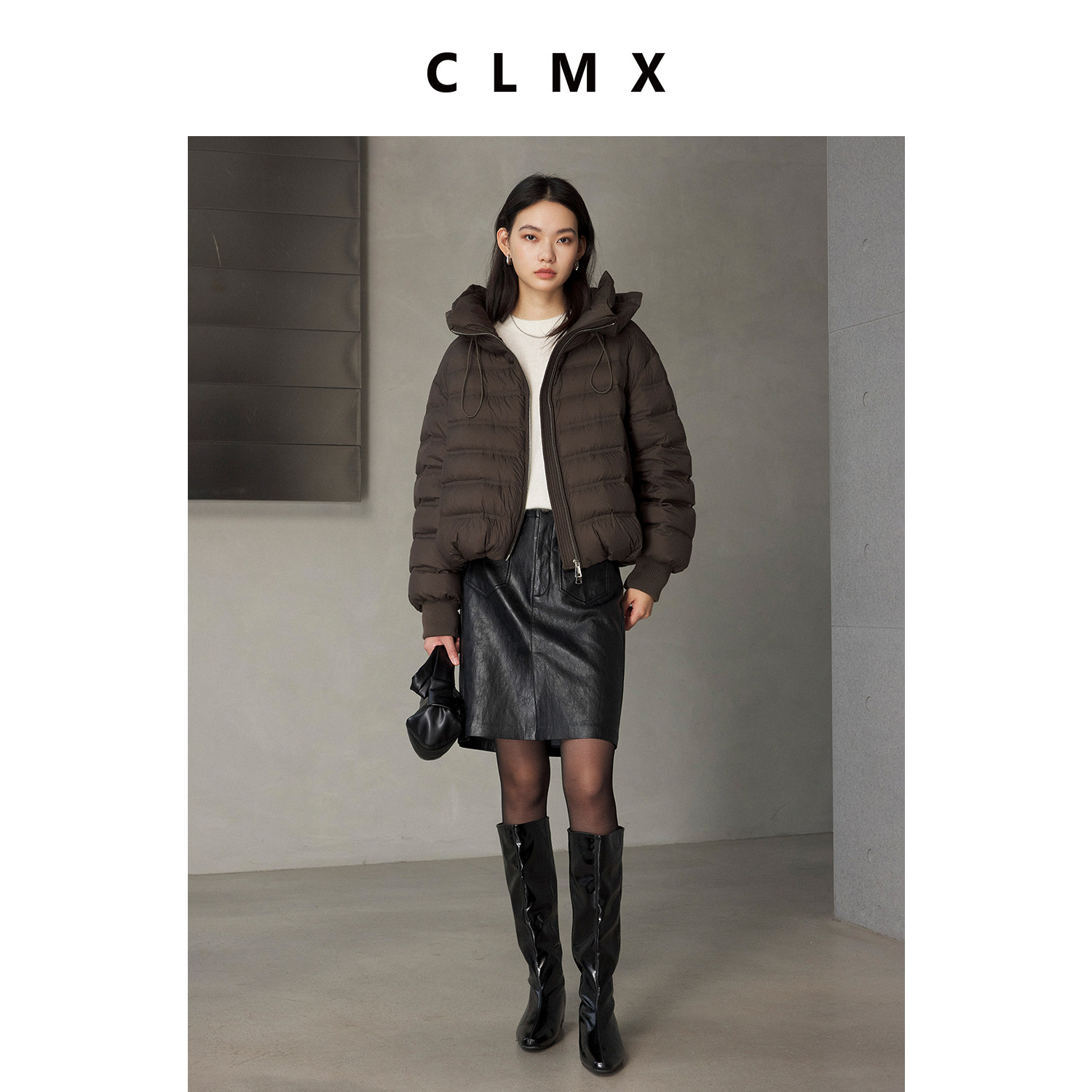 CLMX轻盈微皱肌理哑光锦纶面料抽绳外套显瘦白鸭绒连帽羽绒服