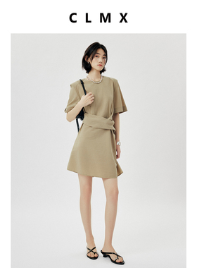 CLMX砂洗微皱莱赛尔锦纶混纺面料随性松弛时髦圆领短袖打褶连衣裙
