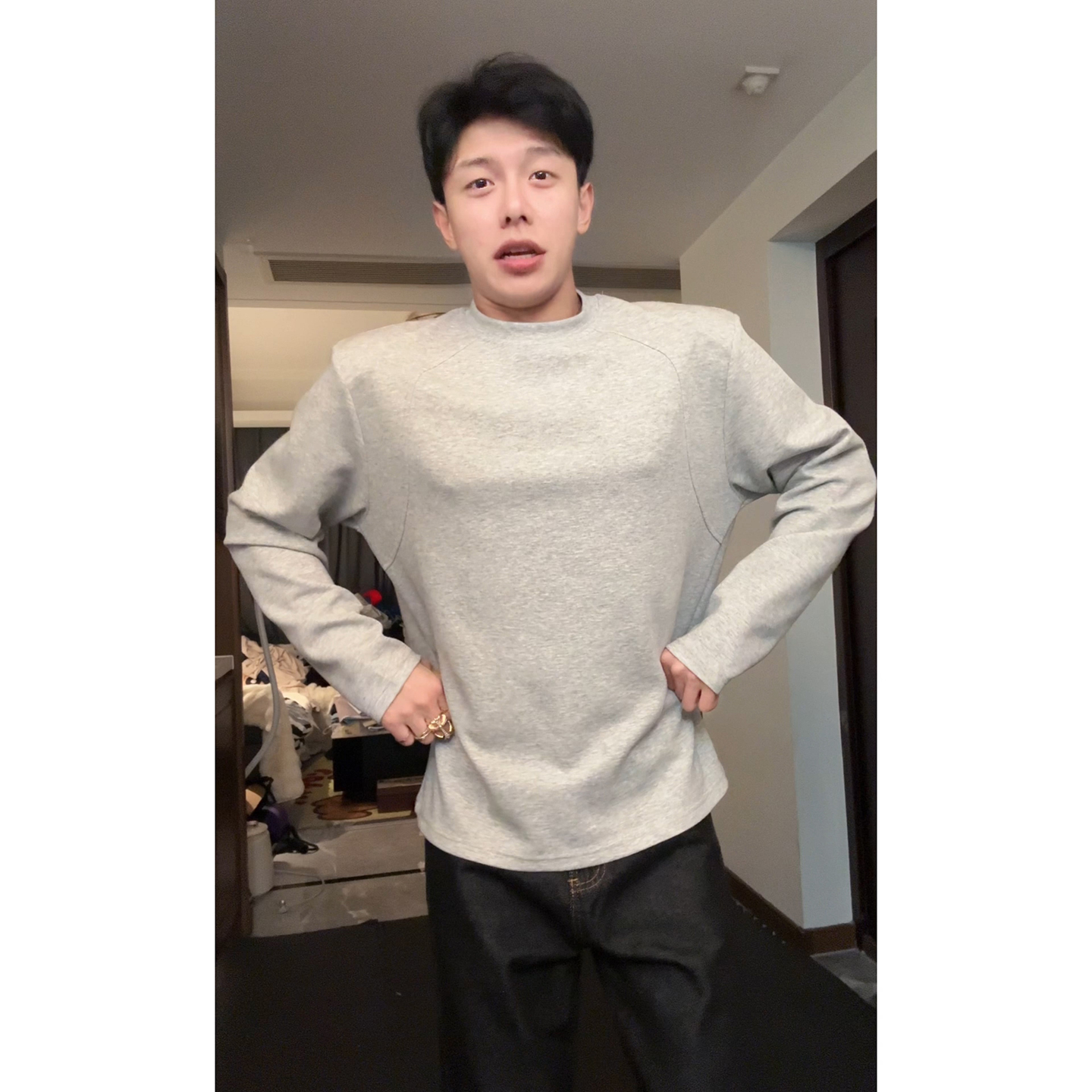 正肩长袖T恤男抗皱显壮垫肩卫衣