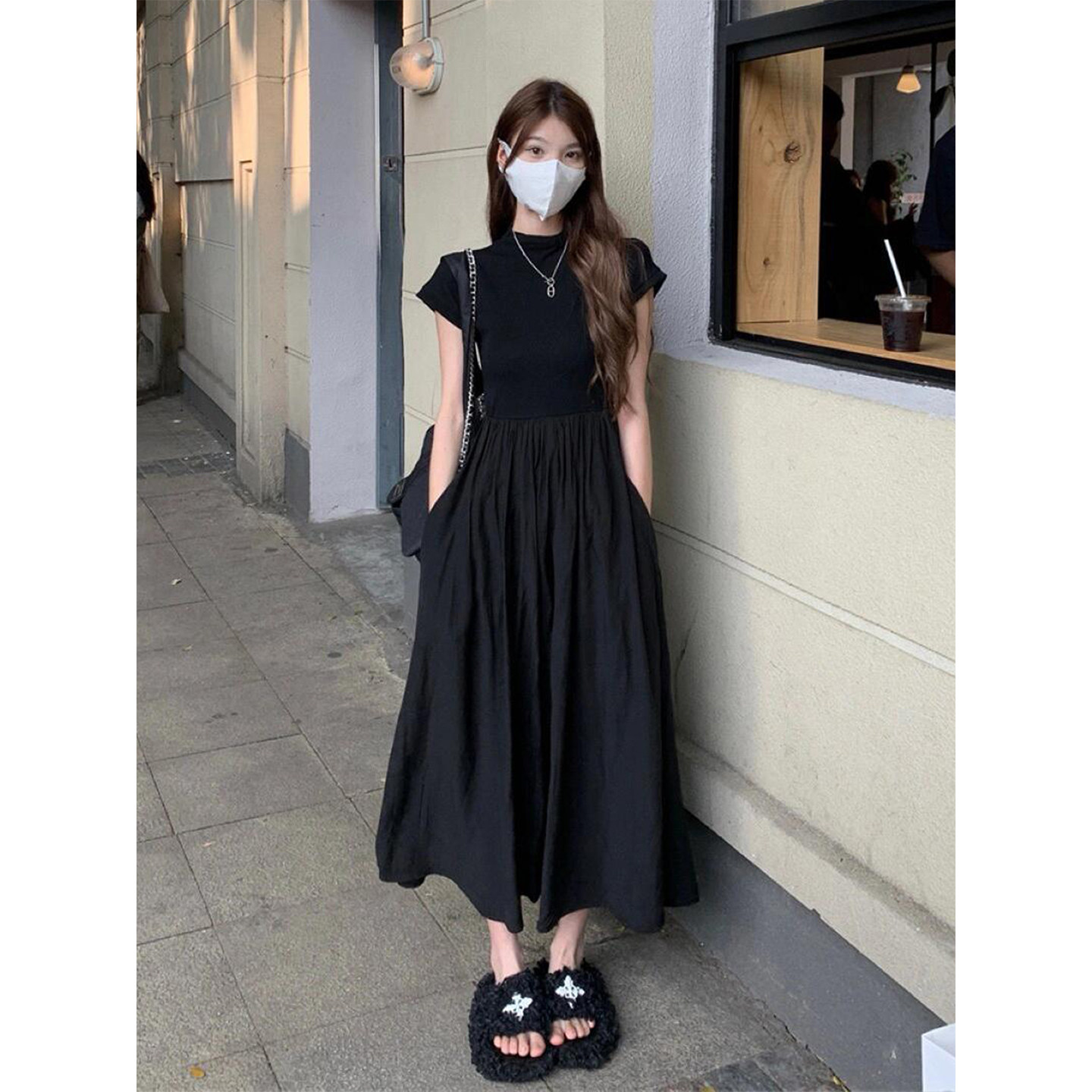 黑色连衣裙针织掐腰拼接小黑裙子显瘦收腰针织高领短袖气质长裙女