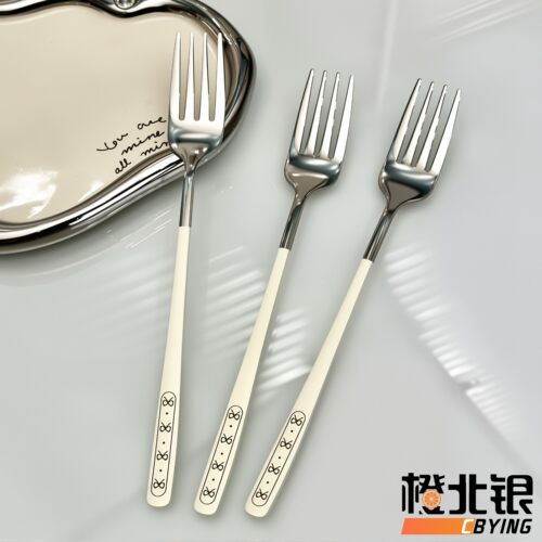 买了孩子大人都会喜欢的西餐叉
