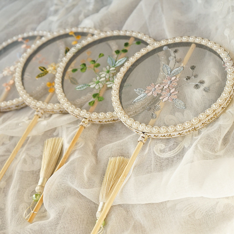 儿童团扇扇子汉服女童扇古风小刺绣F长柄舞蹈走秀扇拍照古装配饰