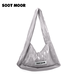 SOOT MOOR日本海島絲光澤感腋下包多巴胺仙女風(fēng)小眾原創(chuàng)設(shè)計(jì)
