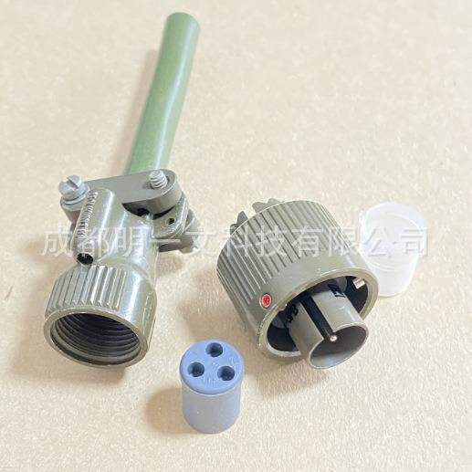 /ITT Cannon/连接器CA3106E10SL-3PB/银 导线安装::自由悬挂::/全
