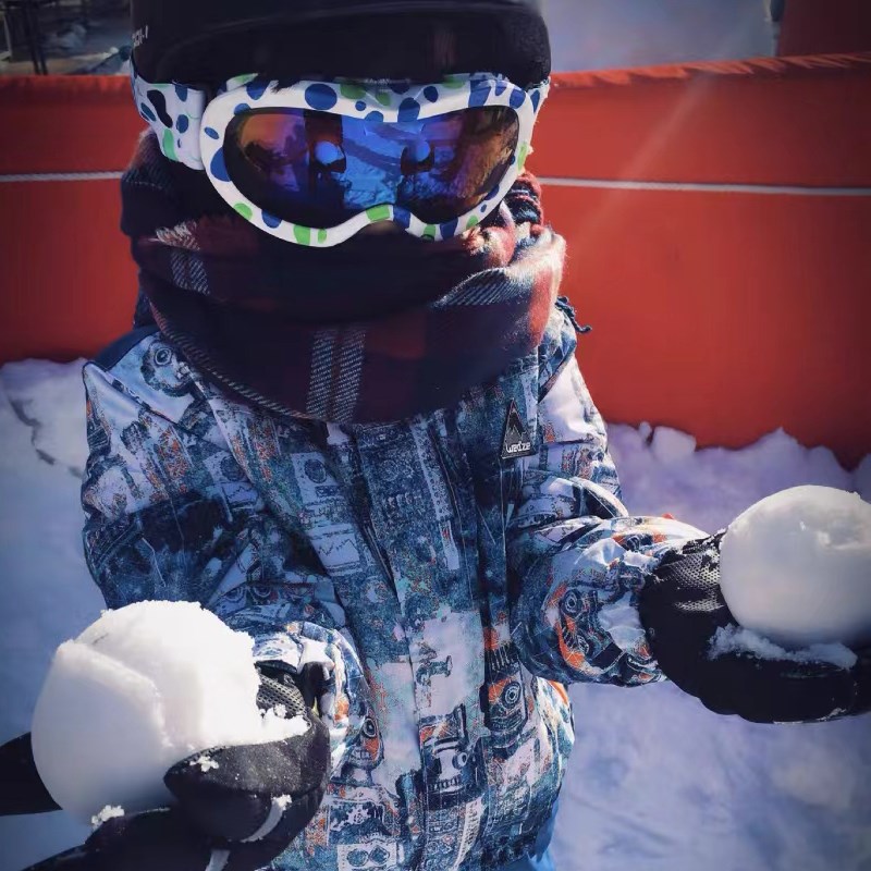 滑雪镜滑雪眼镜儿童女男童宝宝雪地护目镜卡近视防雾装备套装全套