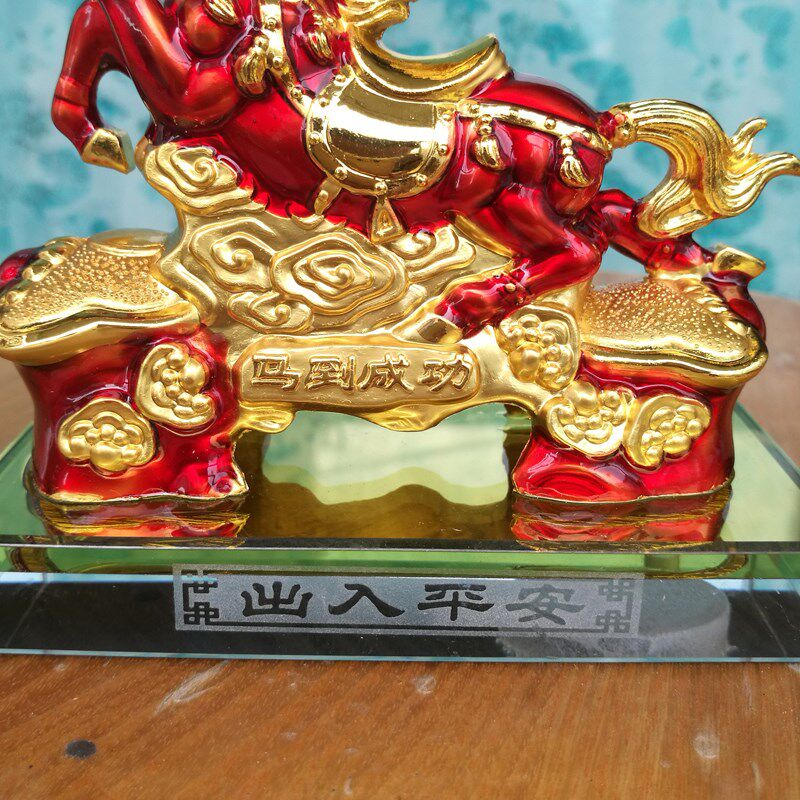 高档合金马汽车香水座 车内香水摆件 车上用品车用香水 汽车饰品