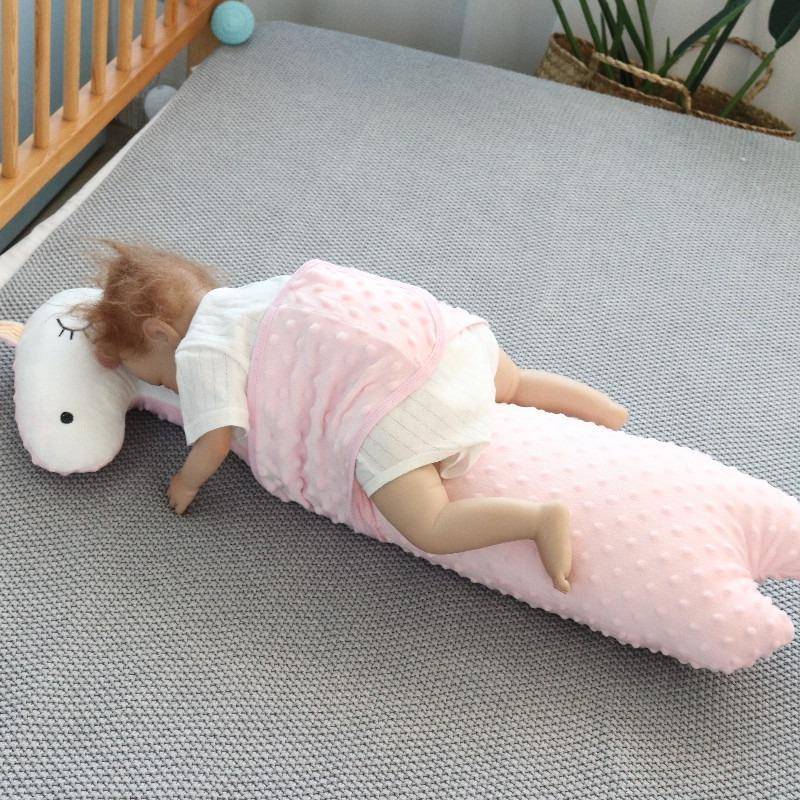 新生儿飞机抱枕豆绒可拆洗安抚枕婴儿爬睡排气胀气宝宝睡觉用品