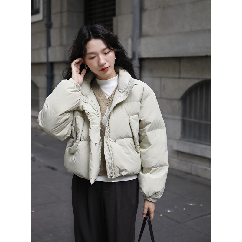 浅绿色短款羽绒服女2025年新款白鸭绒面包服冬季立领小个子外套