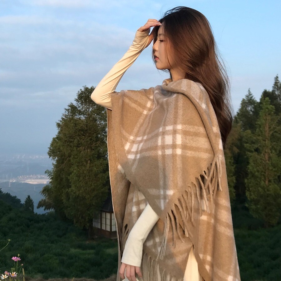 韩版秋冬复古围巾2025新款女款百搭时尚保暖加厚流苏格子外搭披肩