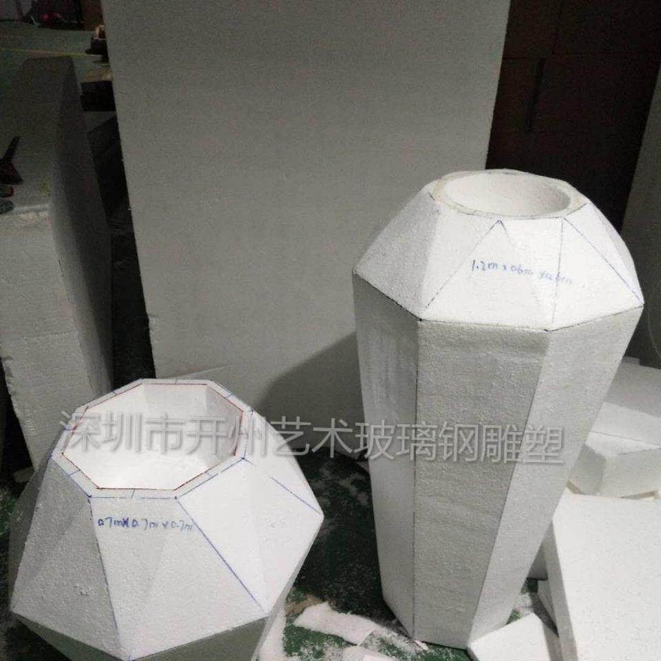 深圳厂家直销玻璃钢花盆雕塑广场建筑物入口超市雕塑橱窗造景摆件