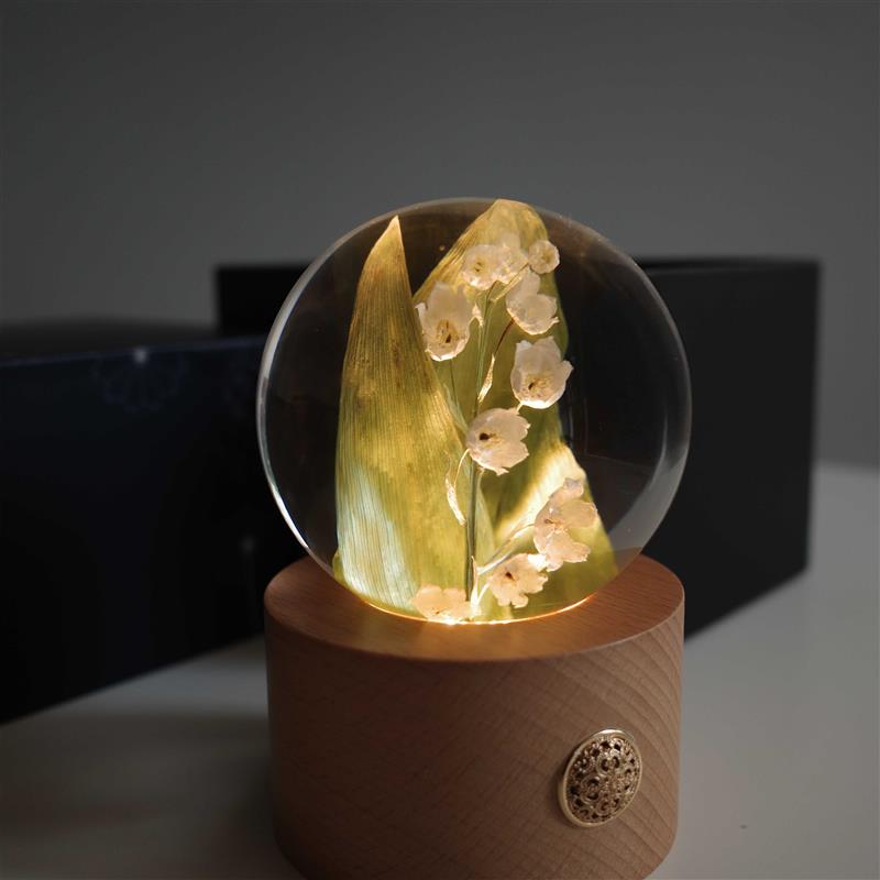 铃兰花标本永生花水晶球夜灯真花干燥花环氧树脂水晶球摆件生日礼