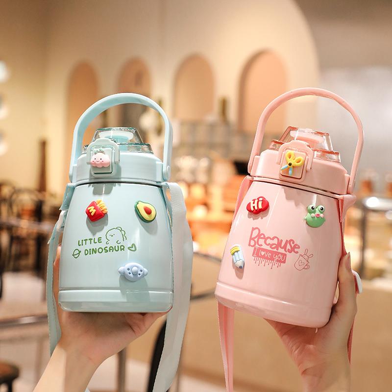 大容量带提手弹盖吸管保温杯高颜值学生便携水壶大肚保温杯