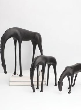 新中式创意铸铁马摆件低头鹿样板房玄关客厅书房家居软装饰品摆设