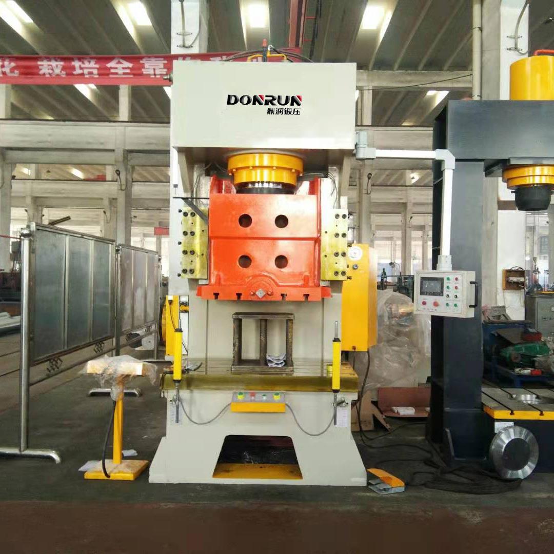 导液压机厂 315吨液压冲家床 315吨轨式YC41-315油冲压床