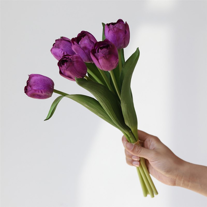 【高级感】新款手感保湿紫色郁金香仿真花结婚领证花束手捧花假花