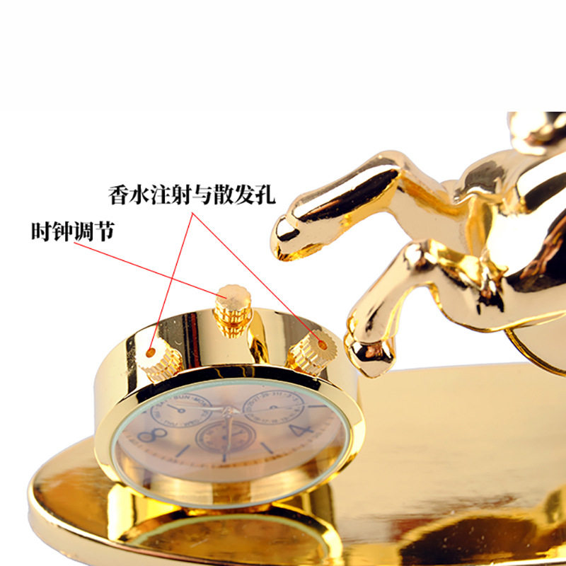 汽车摆件男士高档定制车载香水中控台一路平安鹿车内装饰品礼物