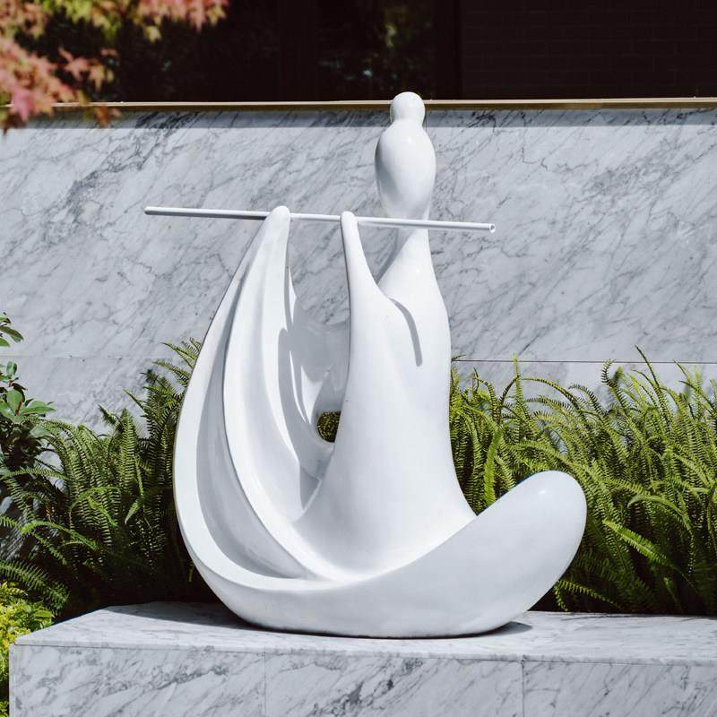 玻璃纤维抽象吹笛子艺术少女人物雕塑摆件大型商场会所酒店打坐摆