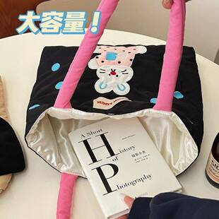 秋冬季百搭品刺绣包包时尚通勤小众大容量肩少女心手提袋