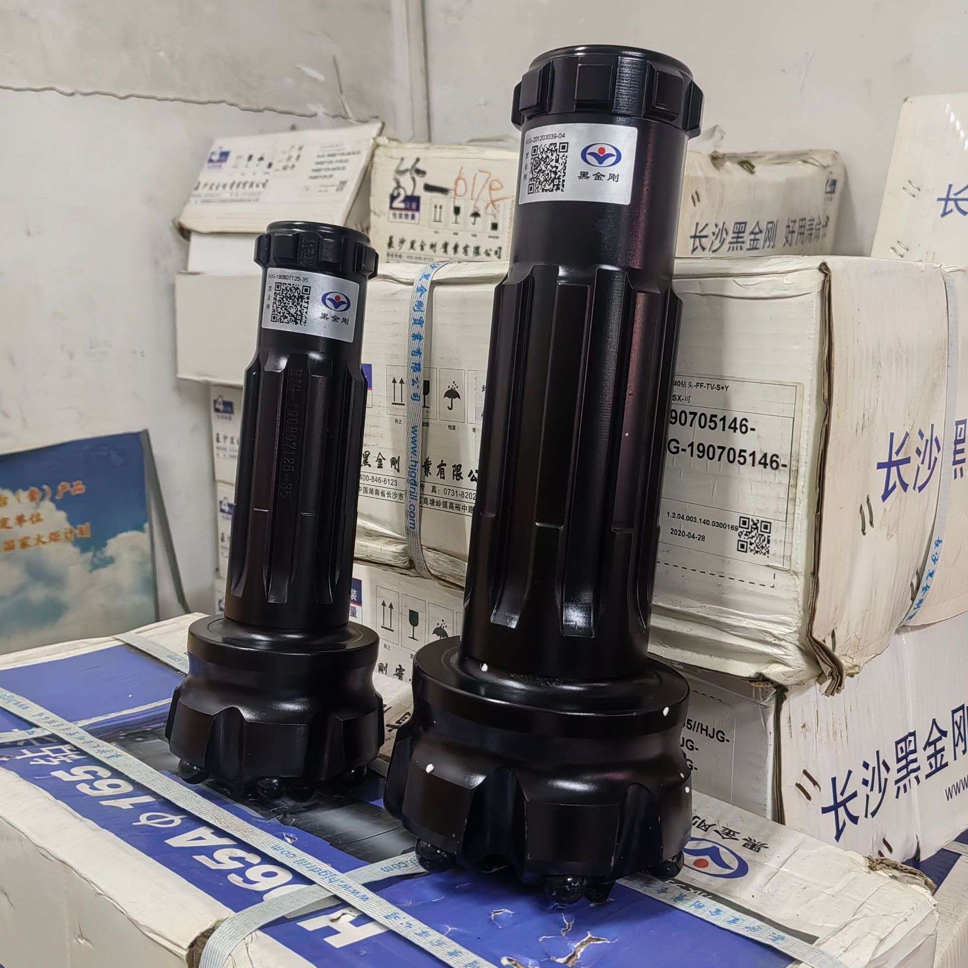 销售配黑金刚4寸冲击器用的钻头 HD45Aφ115-150mm 配套黑金刚45