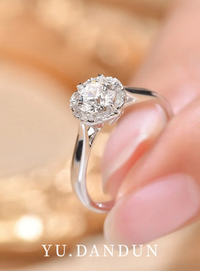 YUDANDUN莫桑戒指60分花苞钻戒镂空独特精致时尚百搭优雅通勤女