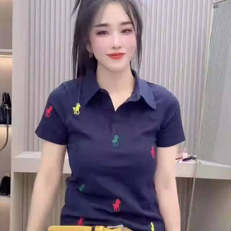 大码欧货小马刺绣polo领短袖t恤女2026春夏新款宽松显瘦遮肉上衣 - 实物图