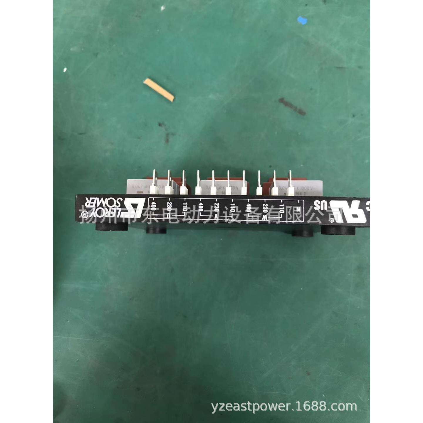 无刷发电机调压板 AVR 稳压板 自动电压调节器 电路板 R726 R731