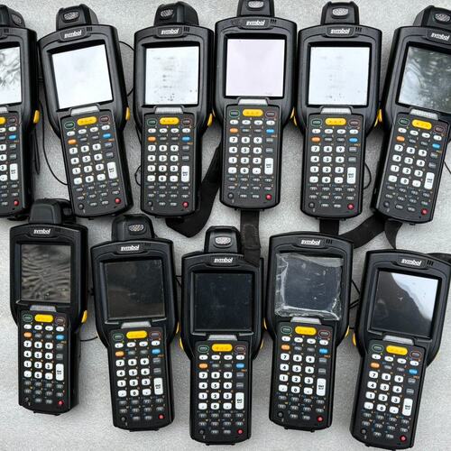 议价Symbol迅宝手持数据采集器9个，型号：MC32NO，其中