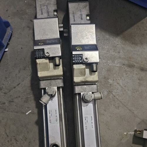 议价2个CKZ3T50-90E-X2734夹紧气缸