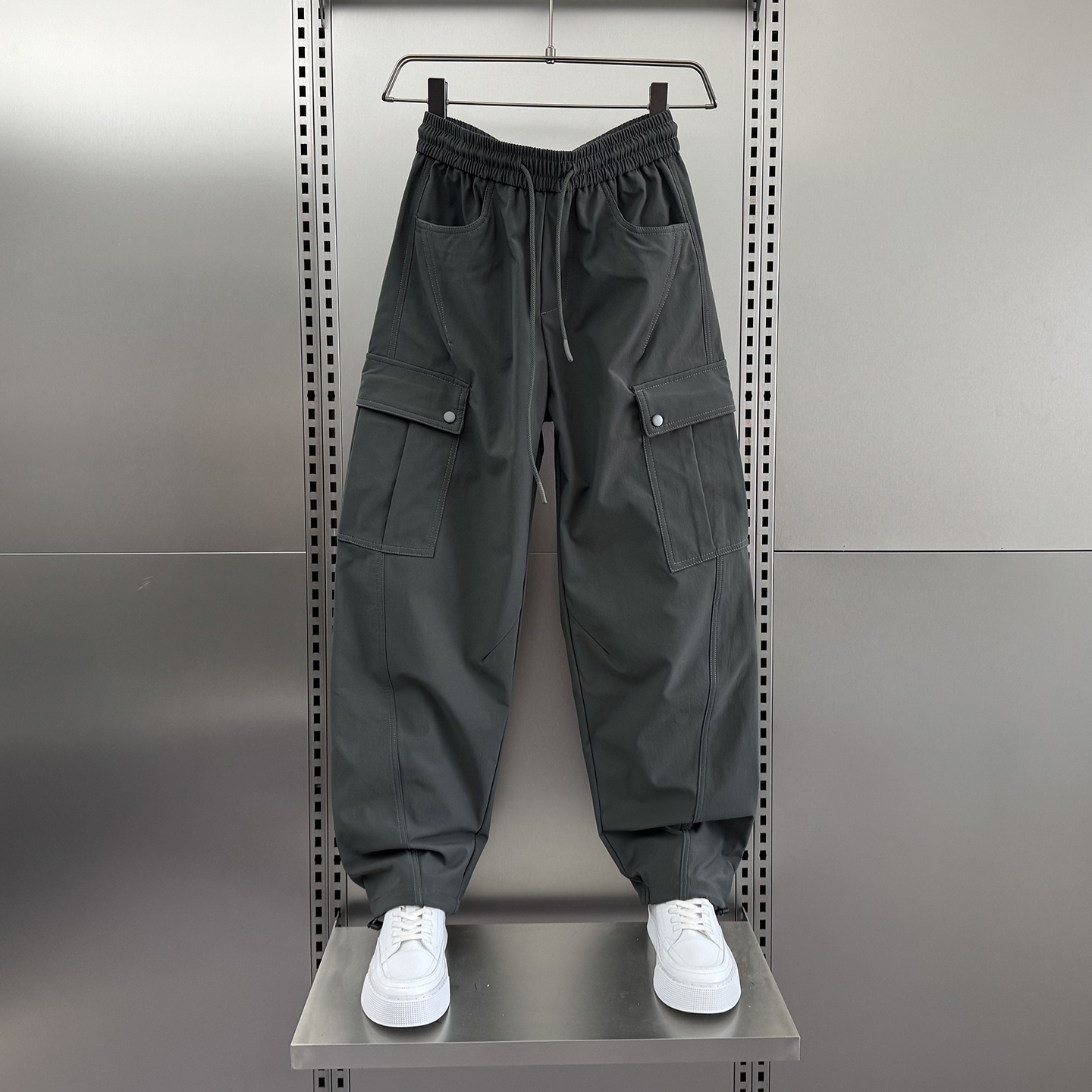2025秋季新款工装风多口袋束脚裤